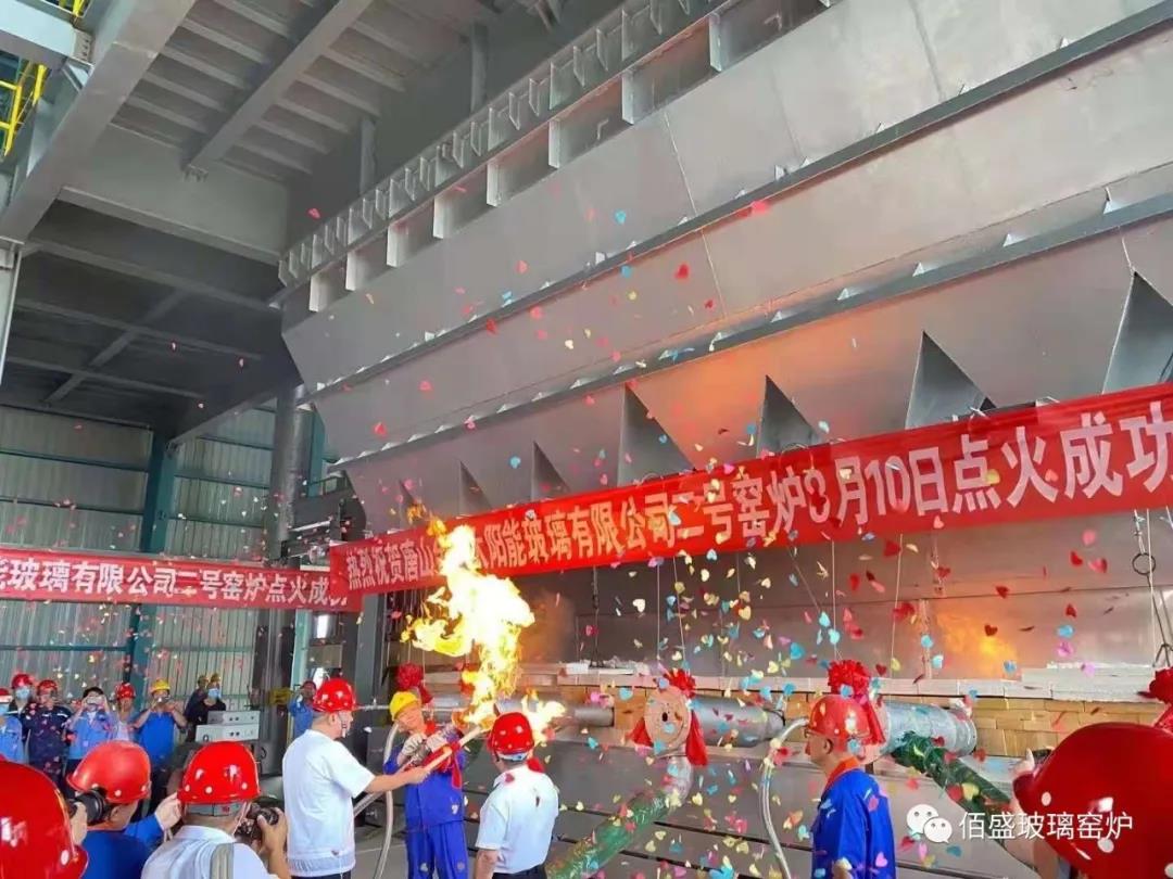黄瓜视频色板下载玻璃